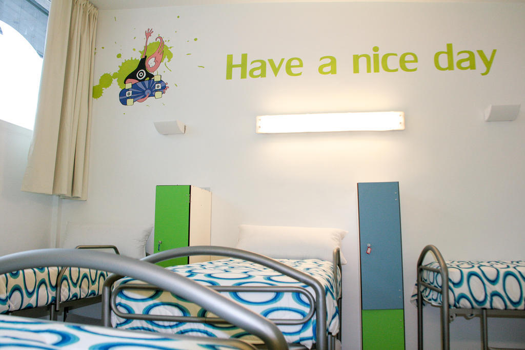 Mundaka Hostel & Sports Cafe Luaran gambar
